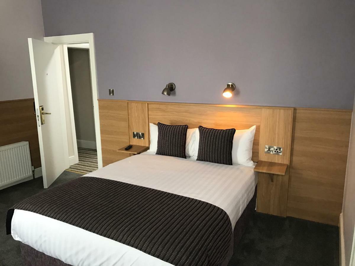 Kennedys B&B Drumcondra ダブリン エクステリア 写真