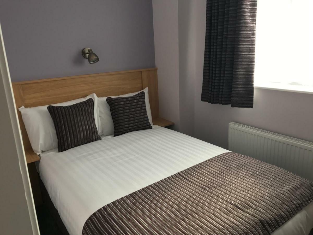 Kennedys B&B Drumcondra ダブリン エクステリア 写真